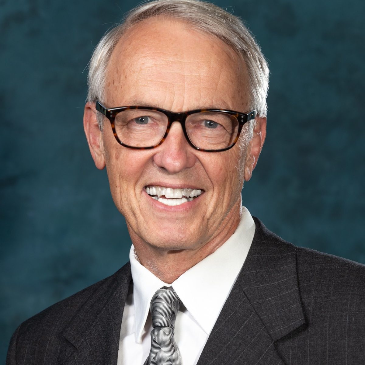 Dr Peter Williamson